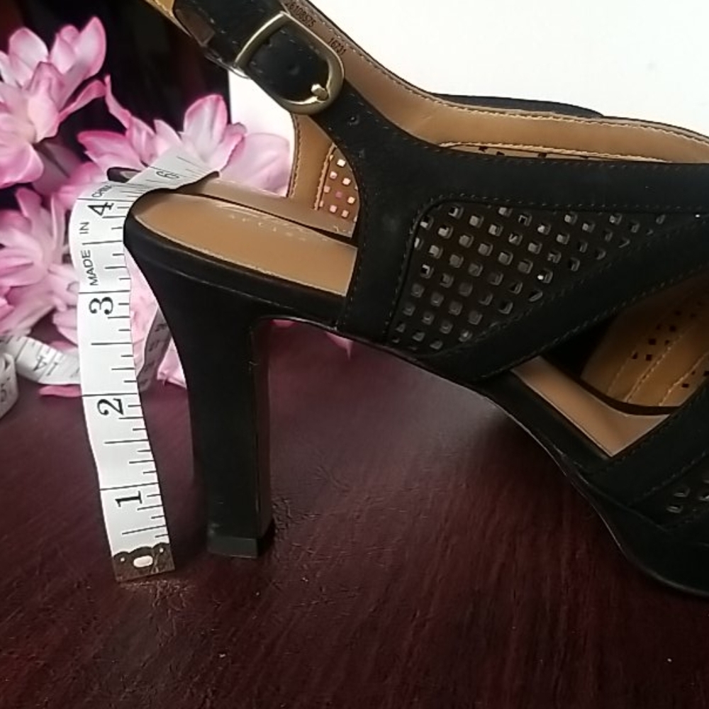 Clarks Artisan Black Slingback Heels Sandals Sz 10 - Picture 12 of 14